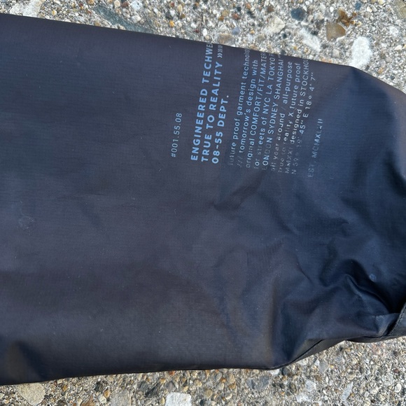 SOLD: H&M black windbreaker jacket -XL - Picture 12 of 13